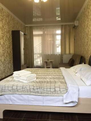 Гостиница Guest house Mariika Геленджик Люкс с террасой-3